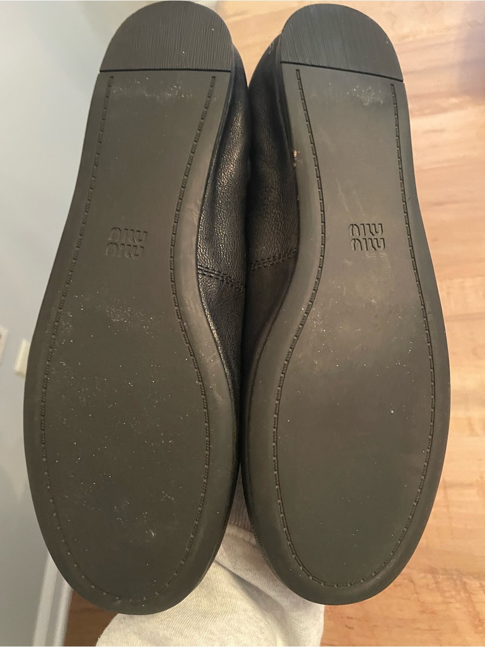 Miu Miu Black Leather Ruffle-Trim Mary Jane Shoes with Gold Logo - Picture 3 of 4